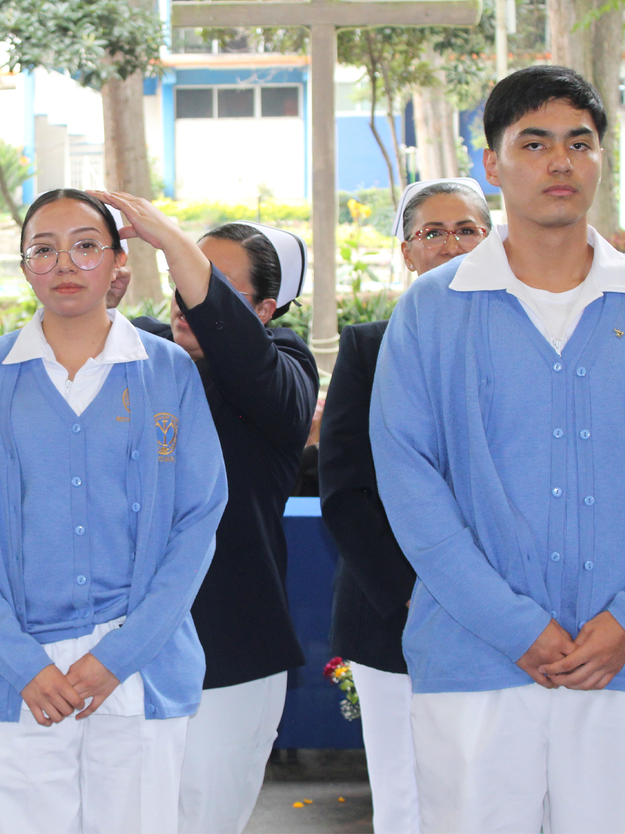 Imposición de Cofias y Fistol Instituto Marillac