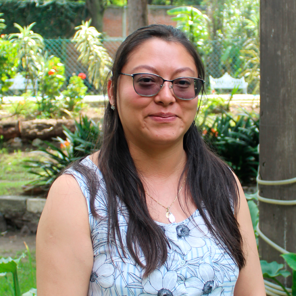 Julia Victoria Flores Terán